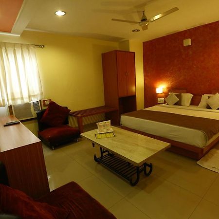 Hotel Paradise Indore Exterior photo